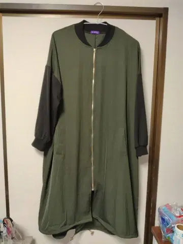 axes femme 소매 바이컬러 롱 MA-1 그린 블랙