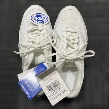 미즈노 24.0cm 화이트 스니커즈 화이트