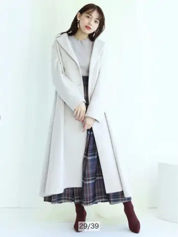 Mystrada 백 볼륨 코트