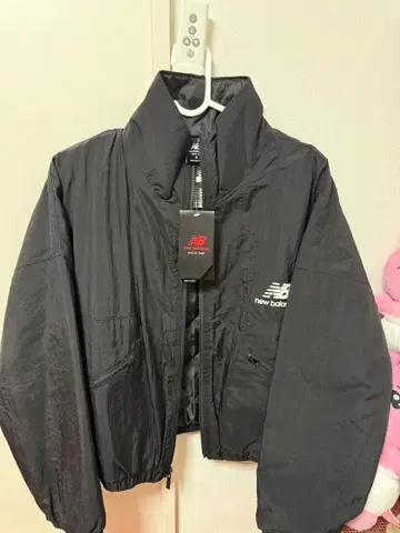 New Balance 블랙 점퍼