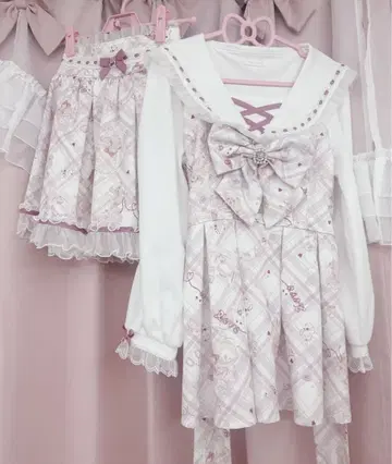 LIZLISA sewing bear 패턴 셋업 화이트