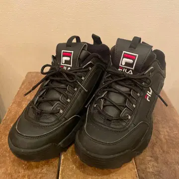 FILA 블랙 스니커즈