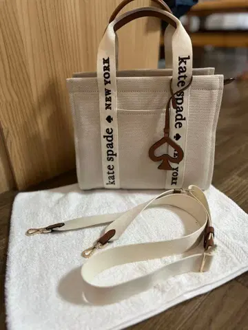 새상품급 kate spade 베이지 토트백