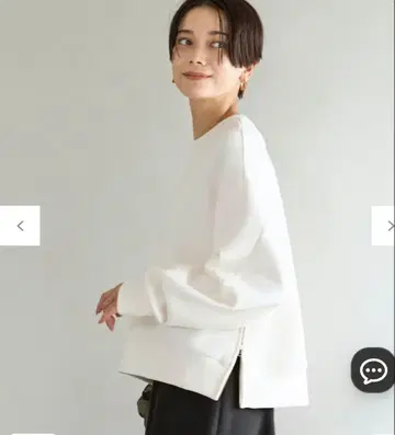 UNFILO 앙피로 화이트 슬릿 트레이너