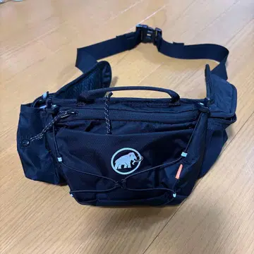 블랙 바디백 웨스트 파우치