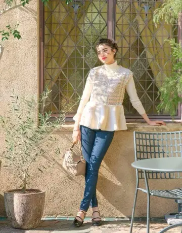 새상품급 체스티 베스트 퍼 트위드 페플럼