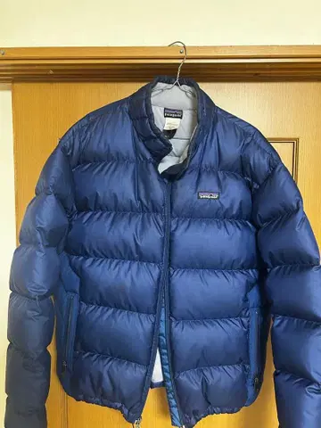 Patagonia 네이비 다운 자켓