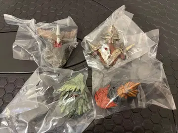 제일복권 울트라맨 시리즈 괴수 초대전 vol.2 헤드 마그넷 4종