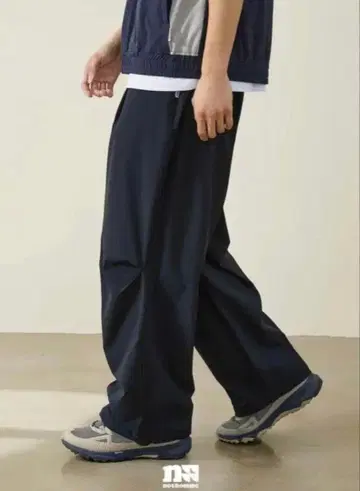 NOTHOMME 나일론 스트레이트 팬츠 B2129