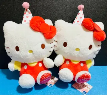 몬치치 x 헬로키티 기념 초빅 봉제 인형 2개