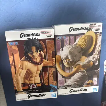 Grandista 피규어 2체 세트