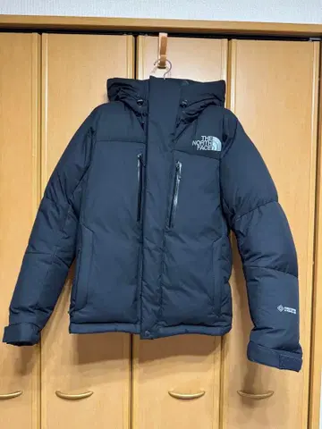 THE NORTH FACE 블랙 다운 자켓