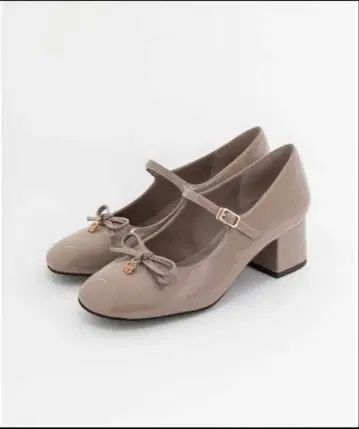 RANDA 모노그램 부품 멜리 제인 펌프스 그레이지