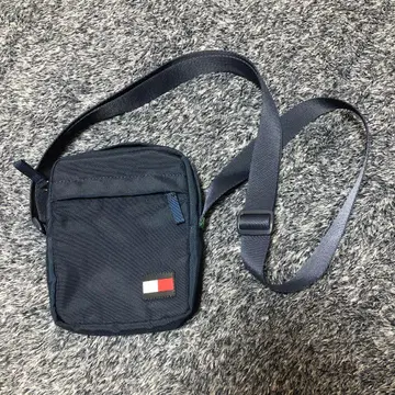 네이비 숄더백 내구성 나일론