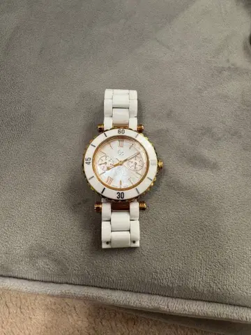 GC 화이트 세라믹 손목시계