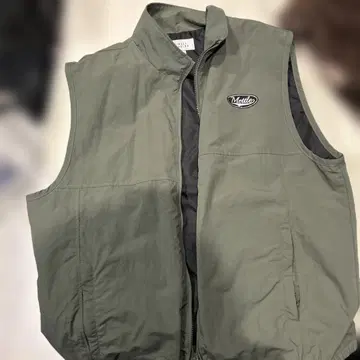 카키 Mettle 지퍼 베스트