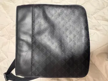 엠포리오 아르마니 숄더