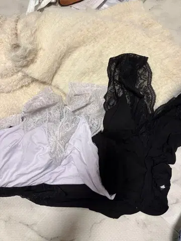 Salon by peach John 세트