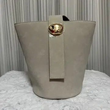 센스 오브 플레이스 스웨이드 라이크 원 핸들 백 센스 오브 플레이스