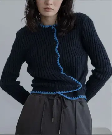 인기 [ bita. ] 배색 스티치 니트 가디건