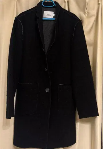 LiSS 블랙 체스터 코트