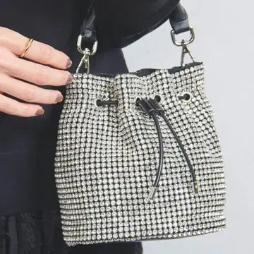 [ 새상품급 ] 유나이티드 애로우즈 비쥬 드로우 스트링 백 실버