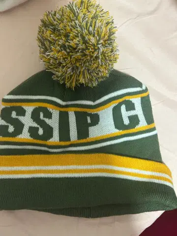 GOSSIP CLUB 폼폼 포함 니트 모자 F 사이즈