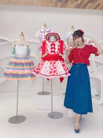 오구라 유이 착용 하트 무늬 퍼프 슬리브 블라우스 화이트