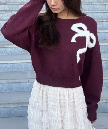 리본 모티브 니트 스웨터 버건디