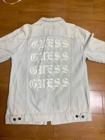 GUESS 데님 자켓 미사용 새상품