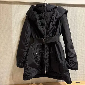 후드 부착 벨트 부착 다운 자켓