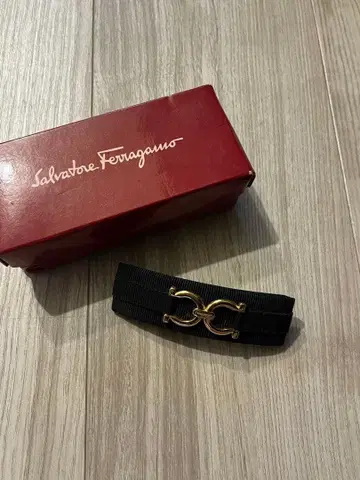 Salvatore Ferragamo 간치니 머리핀 블랙