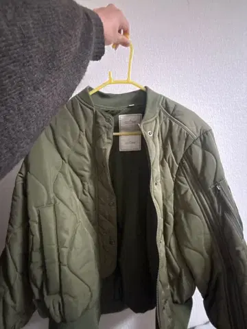 GU 퀼팅 자켓 올리브 그린