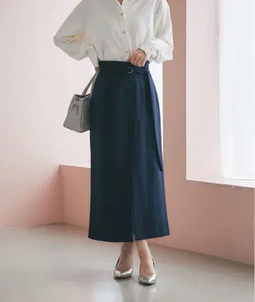 la boutique bonbon 네이비 타이트 스커트 슬릿 포함