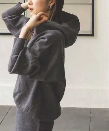 Noble 접힘 턱 편직 후드 풀오버 그레이