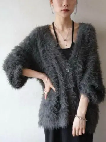 Lumier 뤼미에 V넥 샤기 니트 가디건