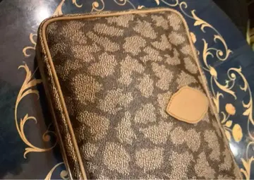 니나리치 레오파드 무늬 브라운 클러치백