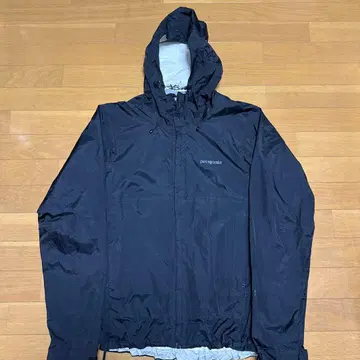 patagonia 마운틴 후드티 블랙