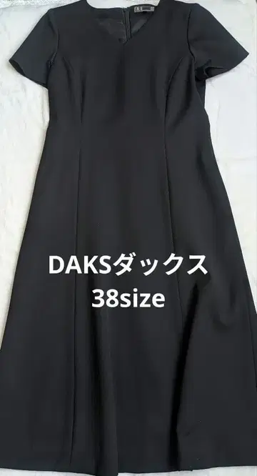 새상품급 DAKS 블랙 반팔 원피스 38 M 사이즈