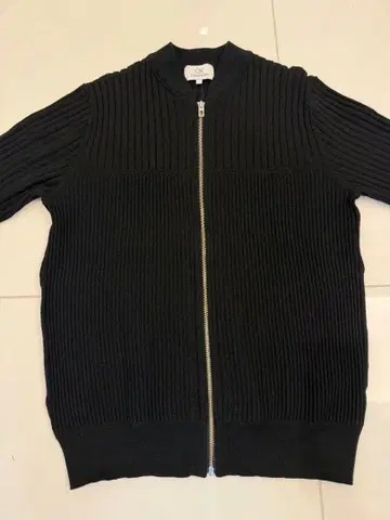 CK CALVIN KLEIN 칼뱅클라인 스웨터