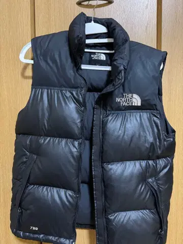 THE NORTH FACE 블랙 다운 베스트