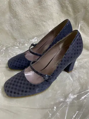 미사용 새상품! GINZA 카네마츠 펌프스 하이힐 반짝이 체크