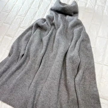 바토너 BATONER 캐시미어 폭스 터틀 니트 루즈핏