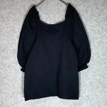 데미-럭스 (S) 티셔츠 반팔/5부 소매/프릴/코튼/블랙