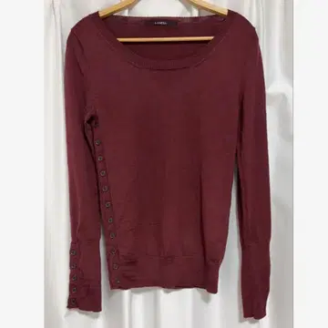 리미푸 LIMI feu 버건디 긴팔 니트 버튼 포함
