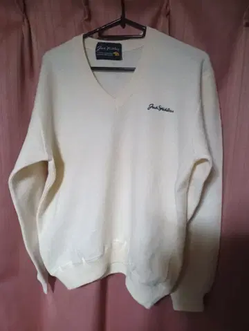 잭 니콜라스 크림색 울 100% 브이넥