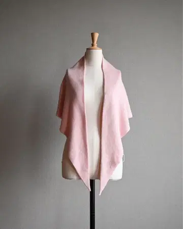 라룸 캐시미어 실크 삼각형 스톨 핑크 larum