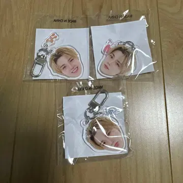 도영 TREASURE 팝업 캡슐 토이 얼굴 아크릴 키링