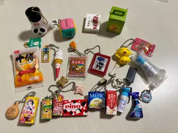 미니어처 가챠 묶음 판매 18점