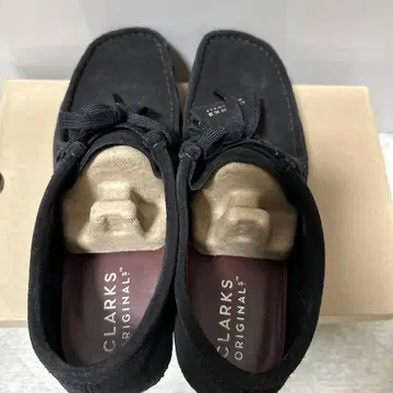 CLARKS ORIGINALS 블랙 로퍼